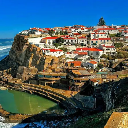 River-view Retreat In * Oporto