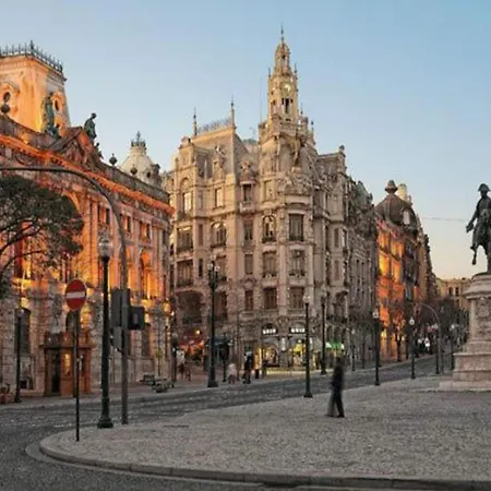 Apartamento River-view Retreat In *